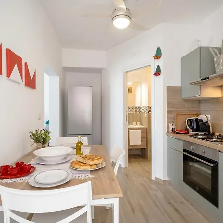 Gabbiano 2 - Sea Loft 公寓 *